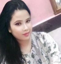 Hand Cash Payment on Delivery - escort in Navi Mumbai Photo 1 of 4