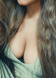 HAND CASH SOUTH & FOREIGNER ESCORTS - escort in Coimbatore Photo 1 of 2