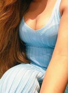 HAND CASH SOUTH & FOREIGNER ESCORTS - escort in Chennai Photo 2 of 2