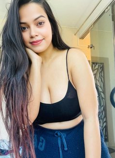 Hand to Hand Payment Independent Girl - puta in Pune Photo 2 of 3