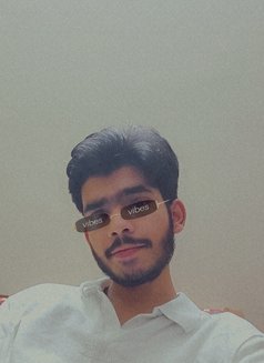 Handsome andYoung Bull Bangalore - Male escort in Bangalore Photo 7 of 8