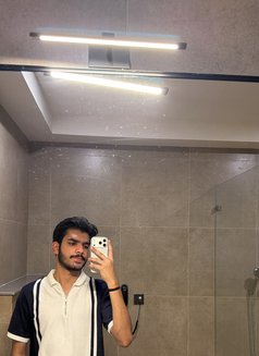 Handsome andYoung Bull Bangalore - Male escort in Bangalore Photo 8 of 8