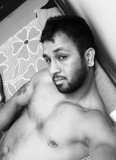 Handsome Ashu - Male escort in Gurgaon Photo 4 of 7