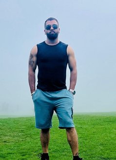 Handsome Ashu - Male escort in Gurgaon Photo 6 of 7
