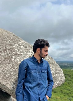 Handsome bangalore - Male escort in Bangalore Photo 8 of 10