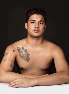 Handsome/Cute Isaac - Acompañantes masculino in Makati City Photo 2 of 6