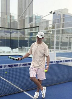 Handsome Rapher - Acompañantes masculino in Dubai Photo 5 of 8