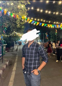 Handsome Strong Bull in Delhi - Male escort in New Delhi Photo 2 of 3