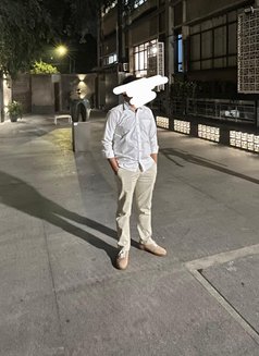 Handsome Strong Bull in Delhi - Male escort in New Delhi Photo 3 of 3