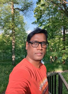 Handsomebrown - Male escort in Brussels Photo 4 of 5
