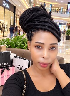 Hani 2000 for 1 Hour From Rwanda - escort in New Delhi Photo 1 of 4