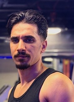 Hani Sy - Acompañantes masculino in Dubai Photo 5 of 6