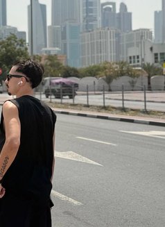 Hani Sy - Acompañantes masculino in Dubai Photo 6 of 6