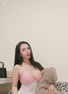 Hani - Male escort in Muscat Photo 2 of 7