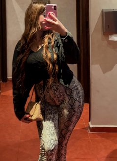 Hania - escort in Cairo Photo 4 of 8