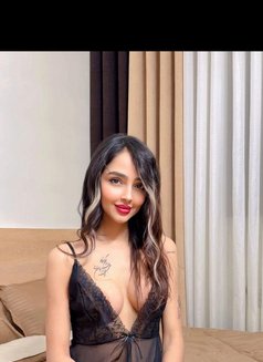 Hania - escort in Muscat Photo 1 of 11