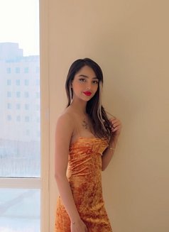 Hania - escort in Muscat Photo 8 of 11