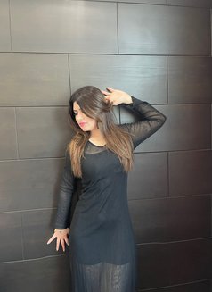 Hania - escort in Al Juffair Photo 1 of 11