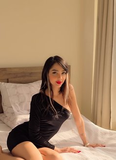 Hanie - puta in Muscat Photo 5 of 6