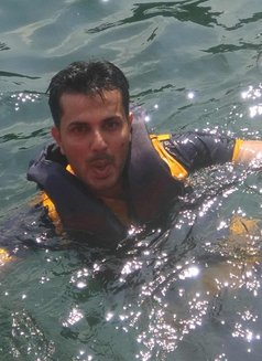 Hanif Is the Best - Male escort in Mumbai Photo 1 of 3
