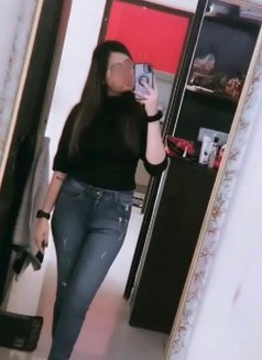 Hanika Bio Escorts - puta in Mumbai Photo 1 of 2