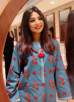 Hanika Madhavan (Real Indian) - puta in Dubai Photo 7 of 17