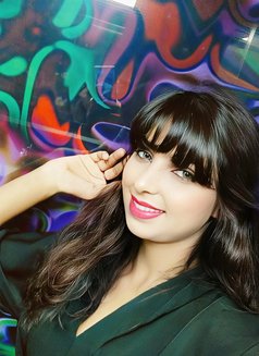 Hanika Madhavan (Real Indian) - puta in Dubai Photo 14 of 17