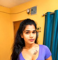 Haniska - Transsexual escort in Hyderabad