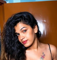 Haniska - Transsexual escort in Hyderabad