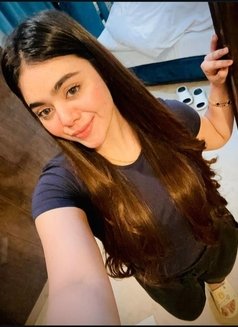 Haniya || Karachi Call Girl - escort in Karāchi Photo 1 of 6