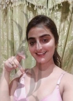 Haniya - escort in Karāchi Photo 2 of 5