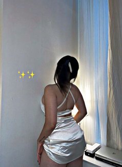 Haniye : busher - puta in Muscat Photo 2 of 7