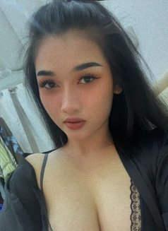 Hanna - adult performer in Muscat Photo 5 of 6