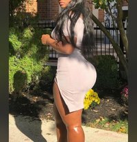 Hanna - masseuse in Nairobi