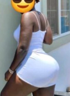 Hanna - masseuse in Nairobi Photo 3 of 3