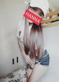 Hanna - escort in Manila Photo 3 of 5