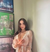 Hanna - escort in Dubai