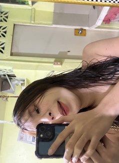 Hanna - Acompañantes transexual in Manila Photo 2 of 2
