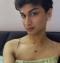 Hanna - Transsexual adult performer in Noida