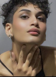 Hanna - Intérprete transexual de adultos in Noida Photo 4 of 6