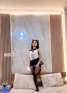 Hanna - escort in Bali Photo 4 of 12