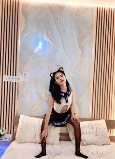 Hanna - escort in Bali Photo 6 of 12