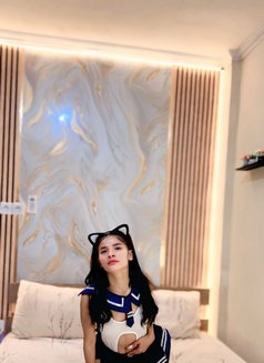 Hanna - escort in Bali Photo 7 of 12