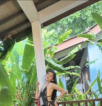 Hanna - escort in Bali