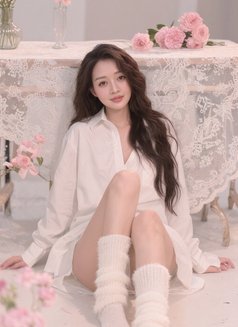 Hanna Olala - escort in Singapore Photo 4 of 6