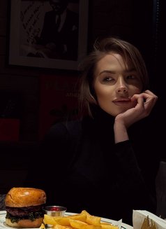 Hanna - puta in Tbilisi Photo 7 of 30