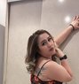 Hanna - escort in Jeddah Photo 1 of 6