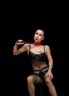 Hanna Vietnam - puta in Abu Dhabi Photo 7 of 7