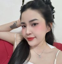 Hanna - escort in Sharjah