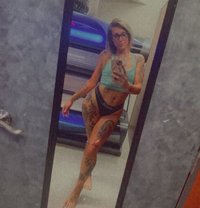 Hannah - puta in Athens